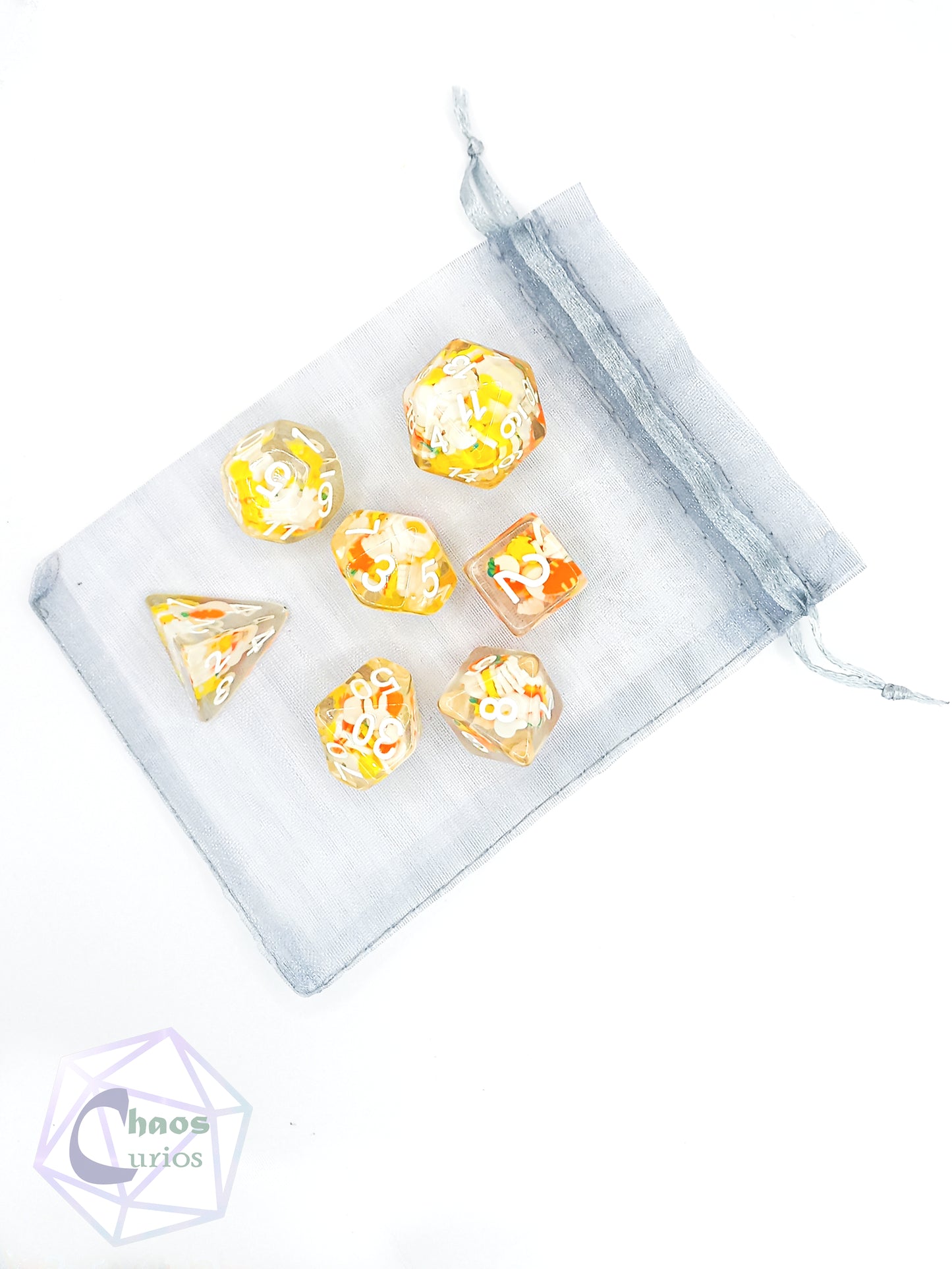 Rabbit Meets Carrot 7-piece Resin Dice Set