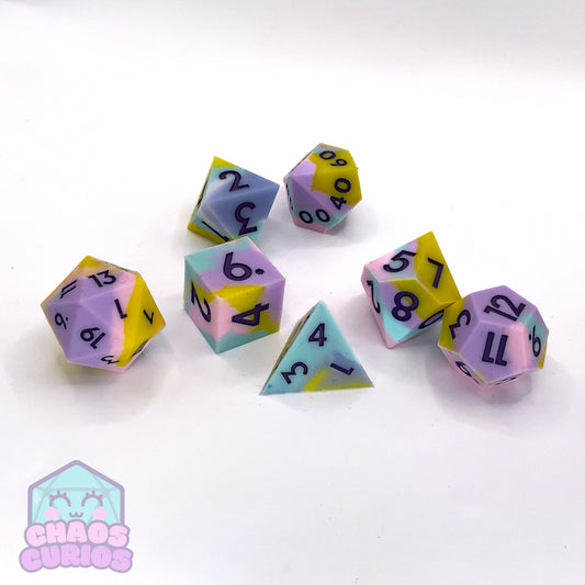 BOUNCY BALL Pastel 7-piece Dice Set
