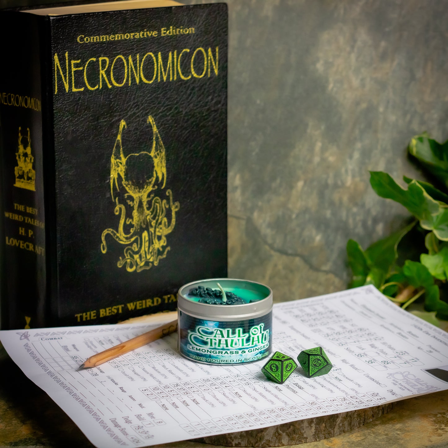 Call of Cthulhu Candle, Soy Wax, 35 hrs+ burn time, RPG Inspired Candle, Lovecraftian Candle, Cthulhu Mythos Candle, Call of Cthulhu RPG