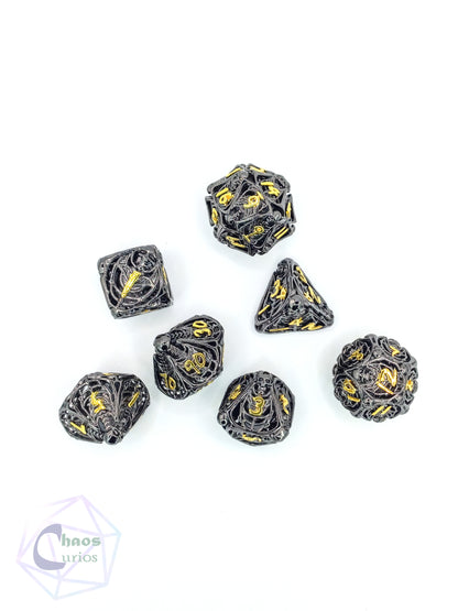 Hollow Skull 7-piece Metal Dice Set