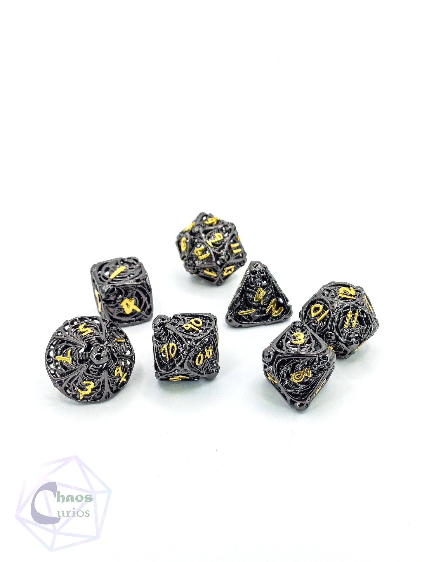 Hollow Skull 7-piece Metal Dice Set