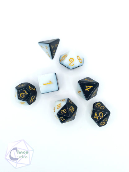 Black White Carnival 7-piece Dice Set