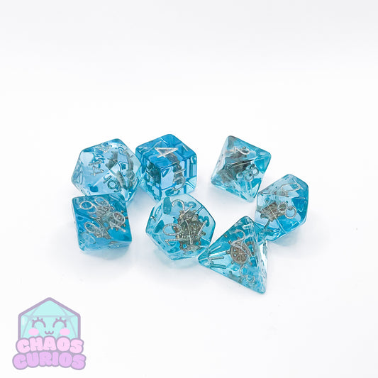 Nautical Ship Wheel 7-piece Resin Dice Set