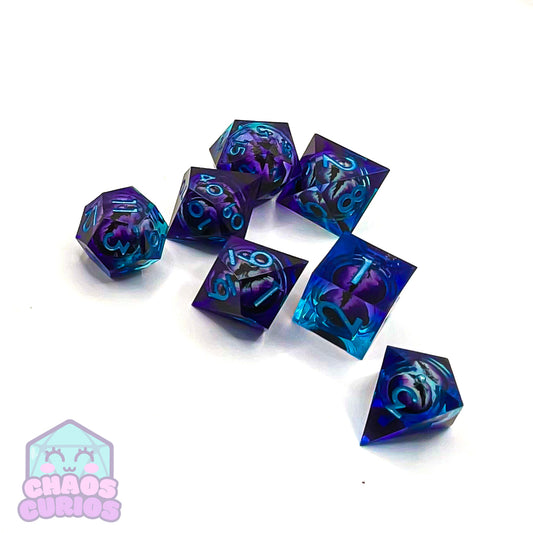 Rolling Purple Monster Dragon Eyes 7-piece Liquid Core Sharp Edged Resin Dice Set