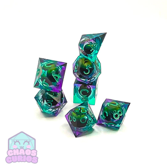 Rolling Green Monster Dragon Eyes 7-piece Liquid Core Sharp Edged Resin Dice Set